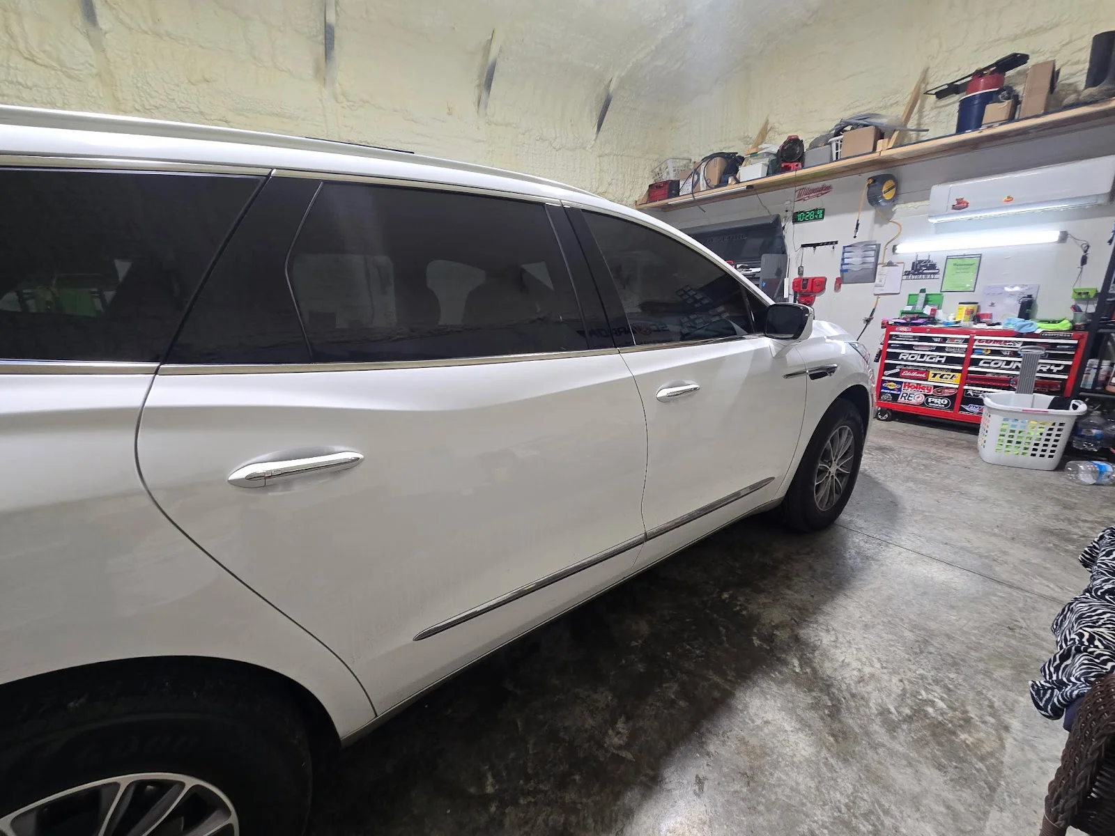 Hathaway's Lighting & Wiring & Tinting storefront in Hodgenville, KY